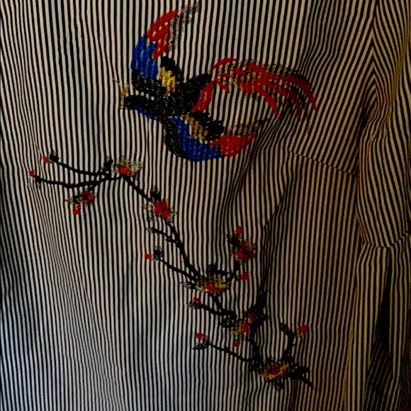 Blouse 👚 - Picture 2 of 4